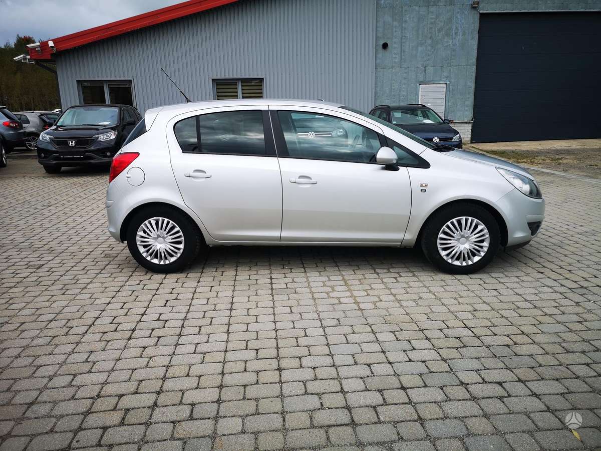 Opel Corsa, 1.4 l., hatchback