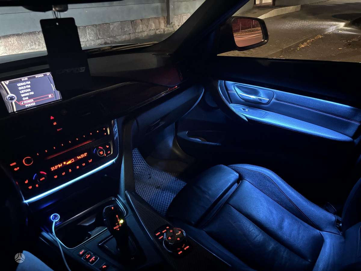 BMW 320, 2.0 l., Седан
