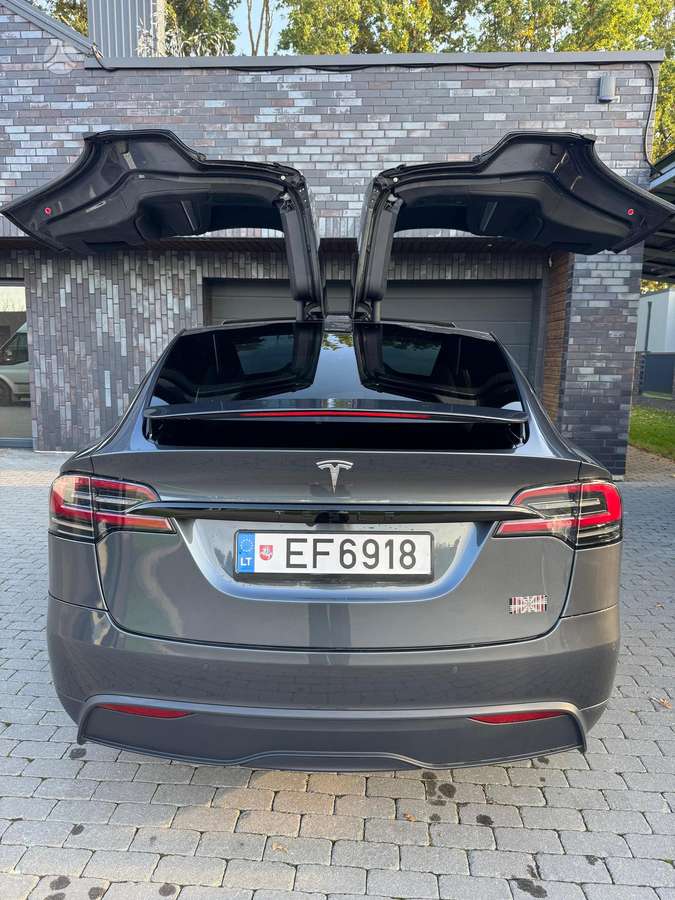 Tesla Model X, off-road / crossover