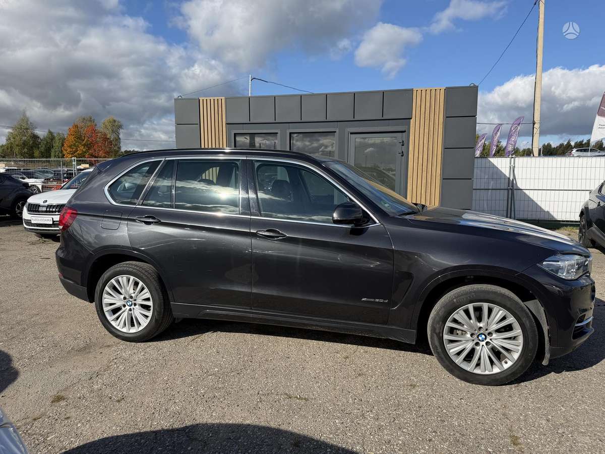 BMW X5, 3.0 l., off-road / crossover