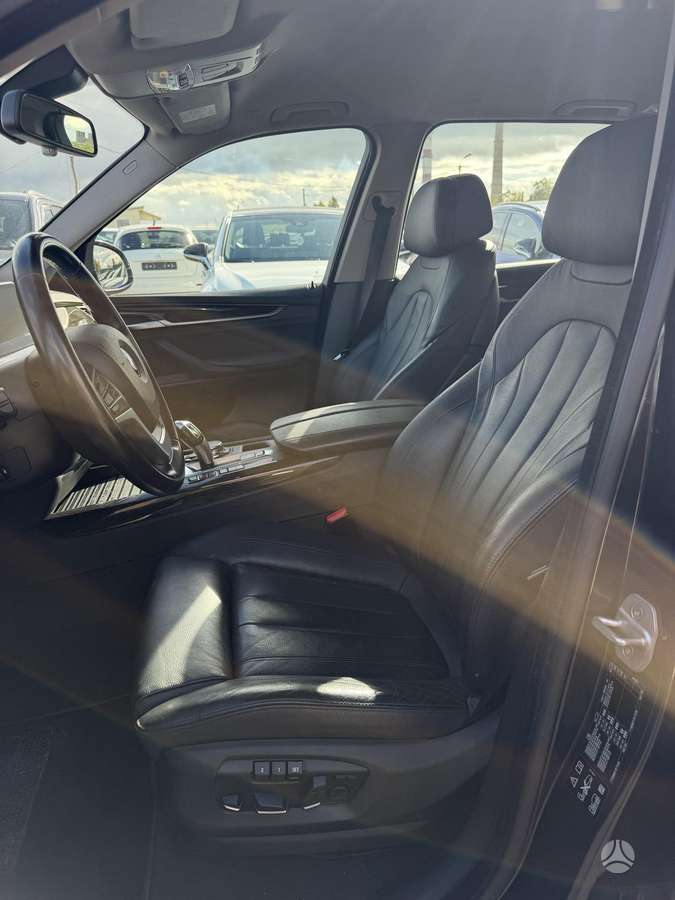 BMW X5, 3.0 l., off-road / crossover