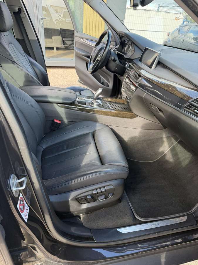 BMW X5, 3.0 l., off-road / crossover