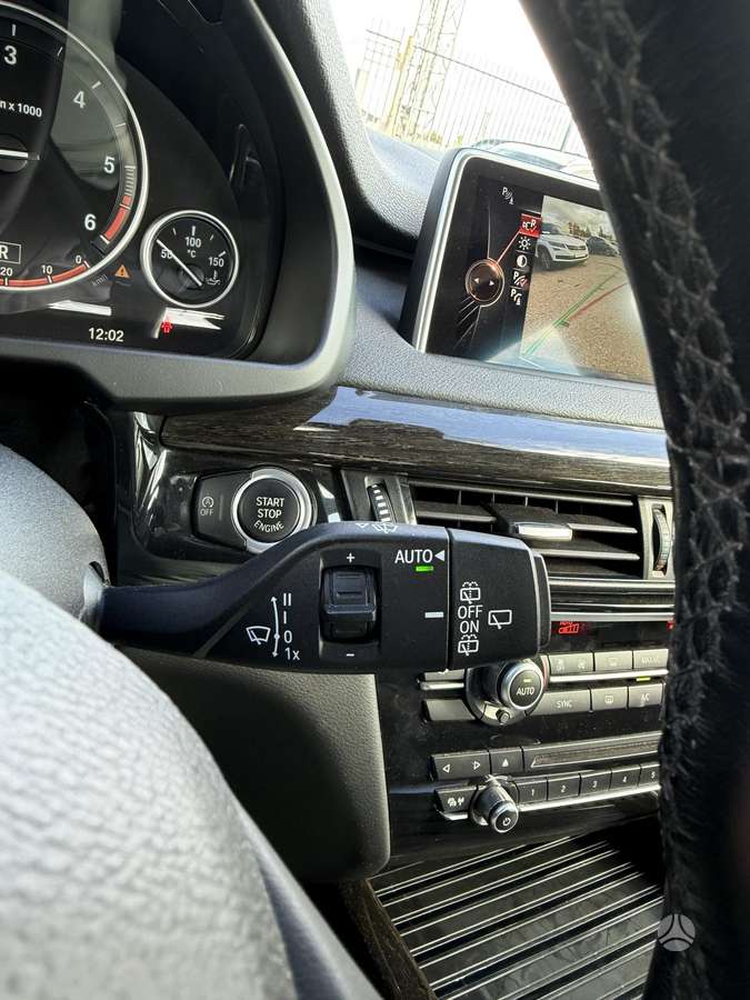 BMW X5, 3.0 l., off-road / crossover
