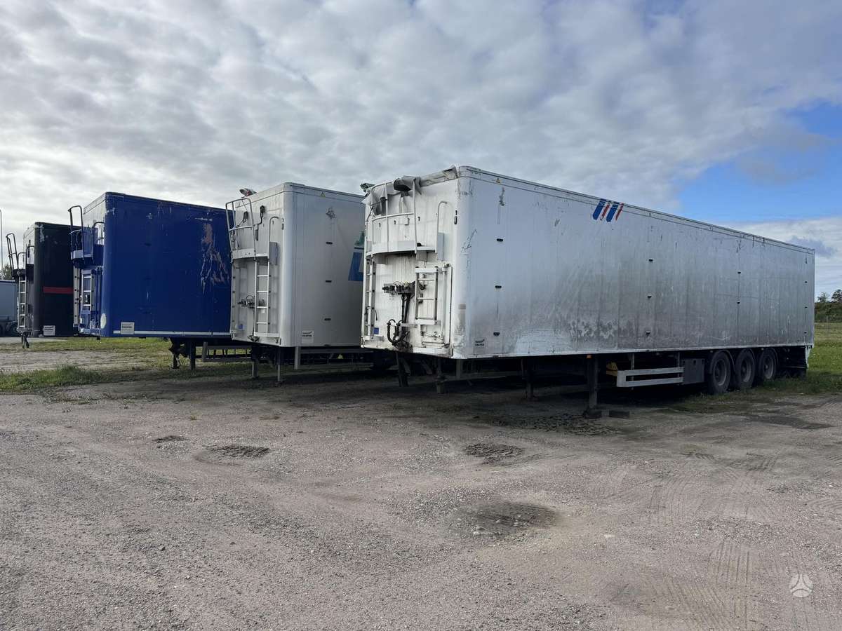 Knapen, with moving floor