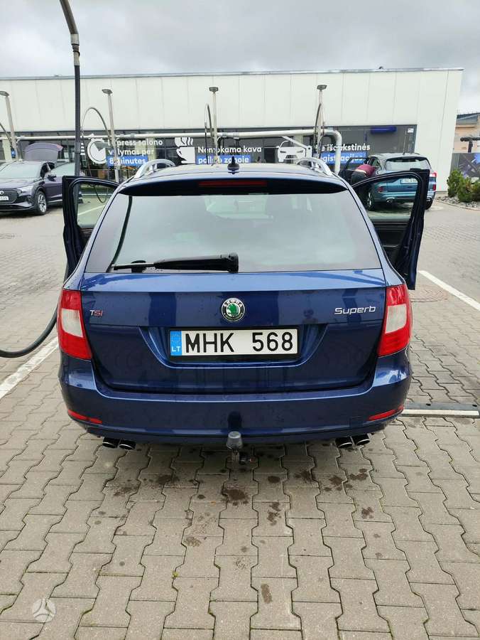Skoda Superb, 2.0 l., wagon
