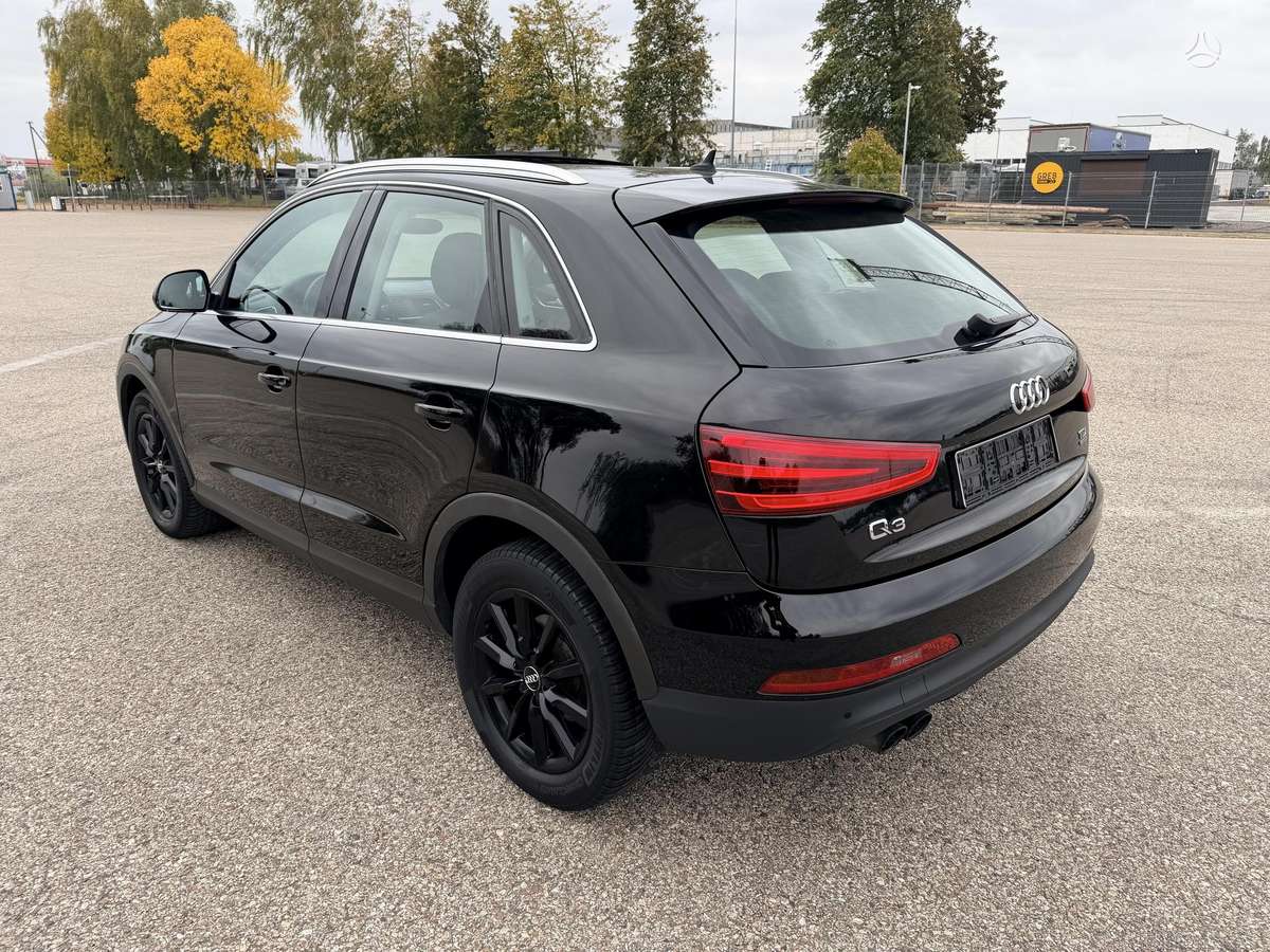 Audi Q3, 2.0 l., Внедорожник / Кроссовер