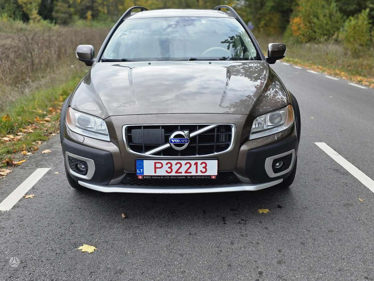 Volvo XC70, 2.4 l., wagon