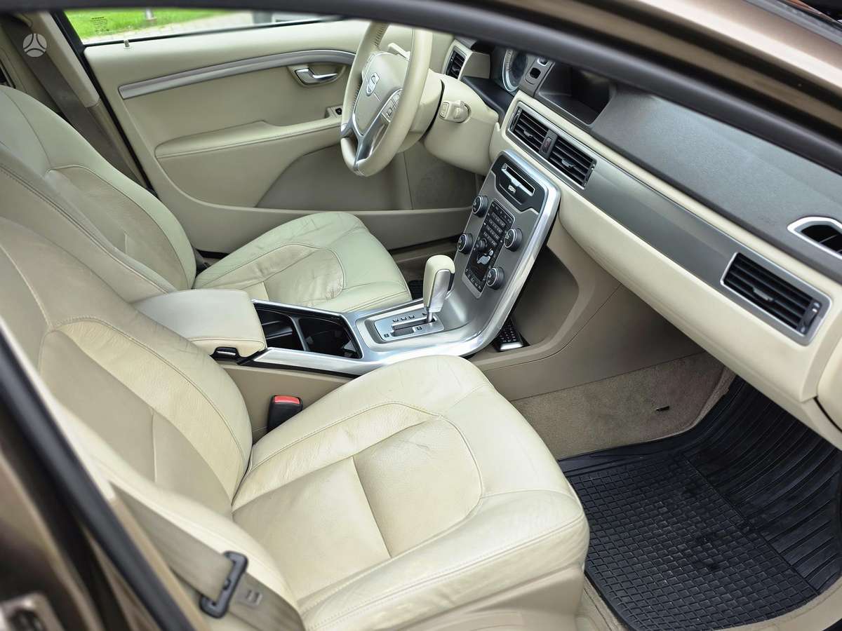 Volvo XC70, 2.4 l., universalas