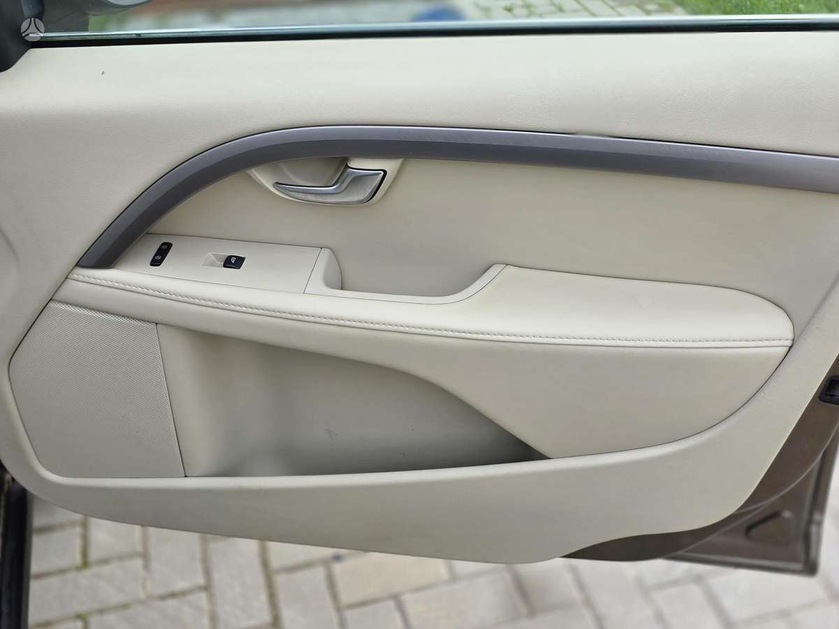 Volvo XC70, 2.4 l., Универсал