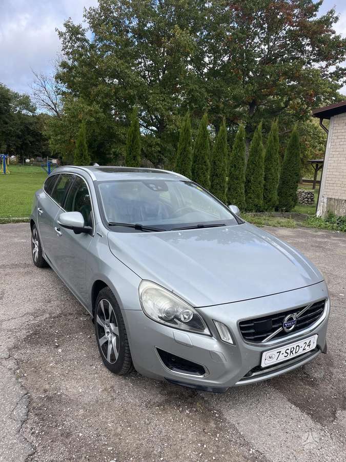 Volvo V60, 2.4 l., Универсал