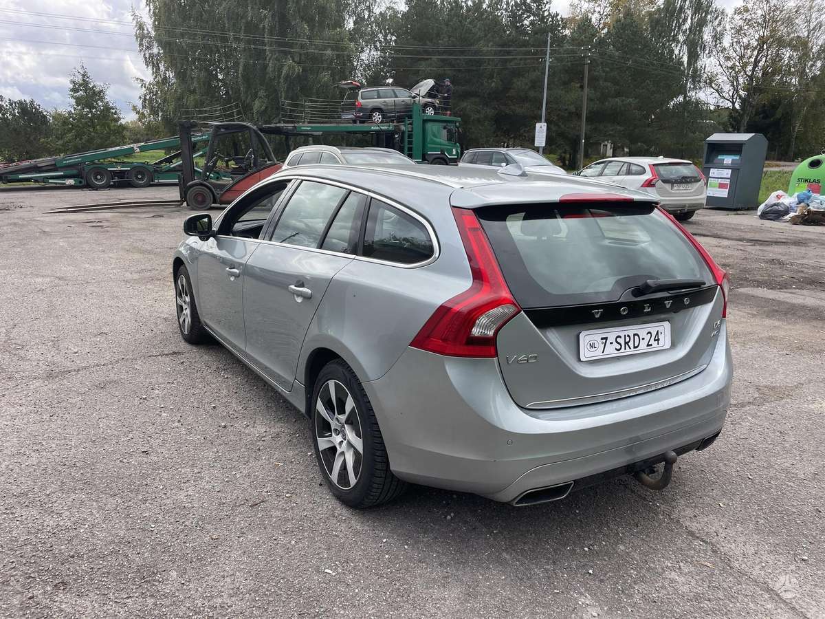 Volvo V60, 2.4 l., Универсал