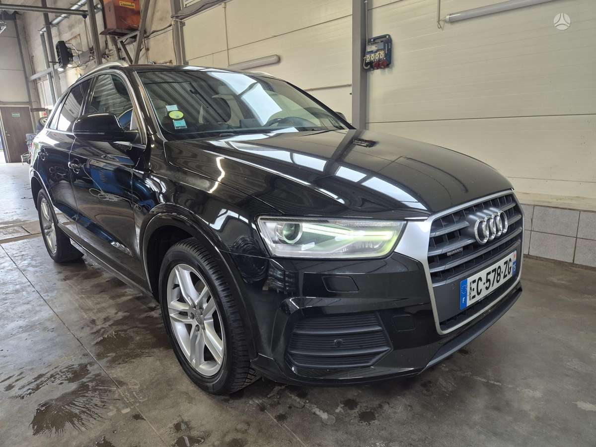 Audi Q3, 2.0 l., off-road / crossover
