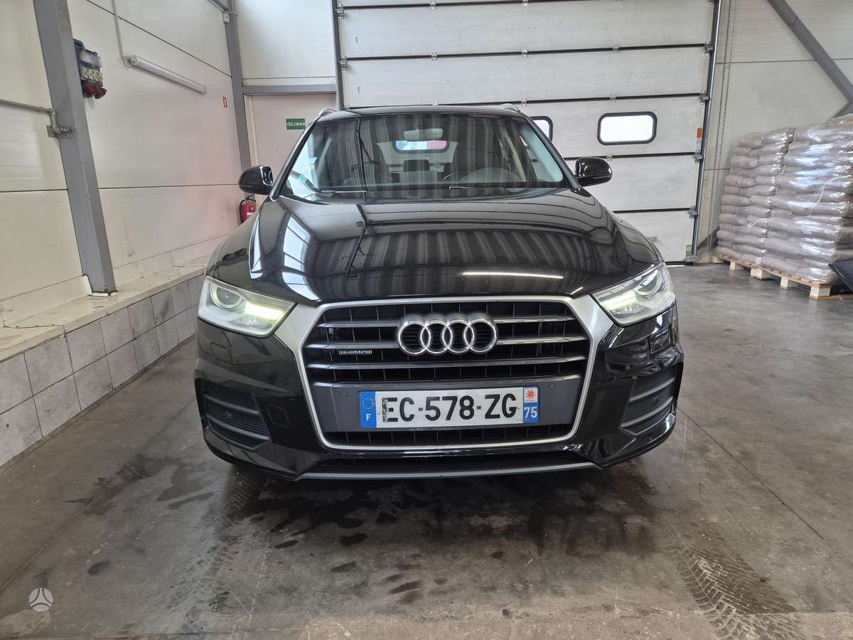 Audi Q3, 2.0 l., off-road / crossover