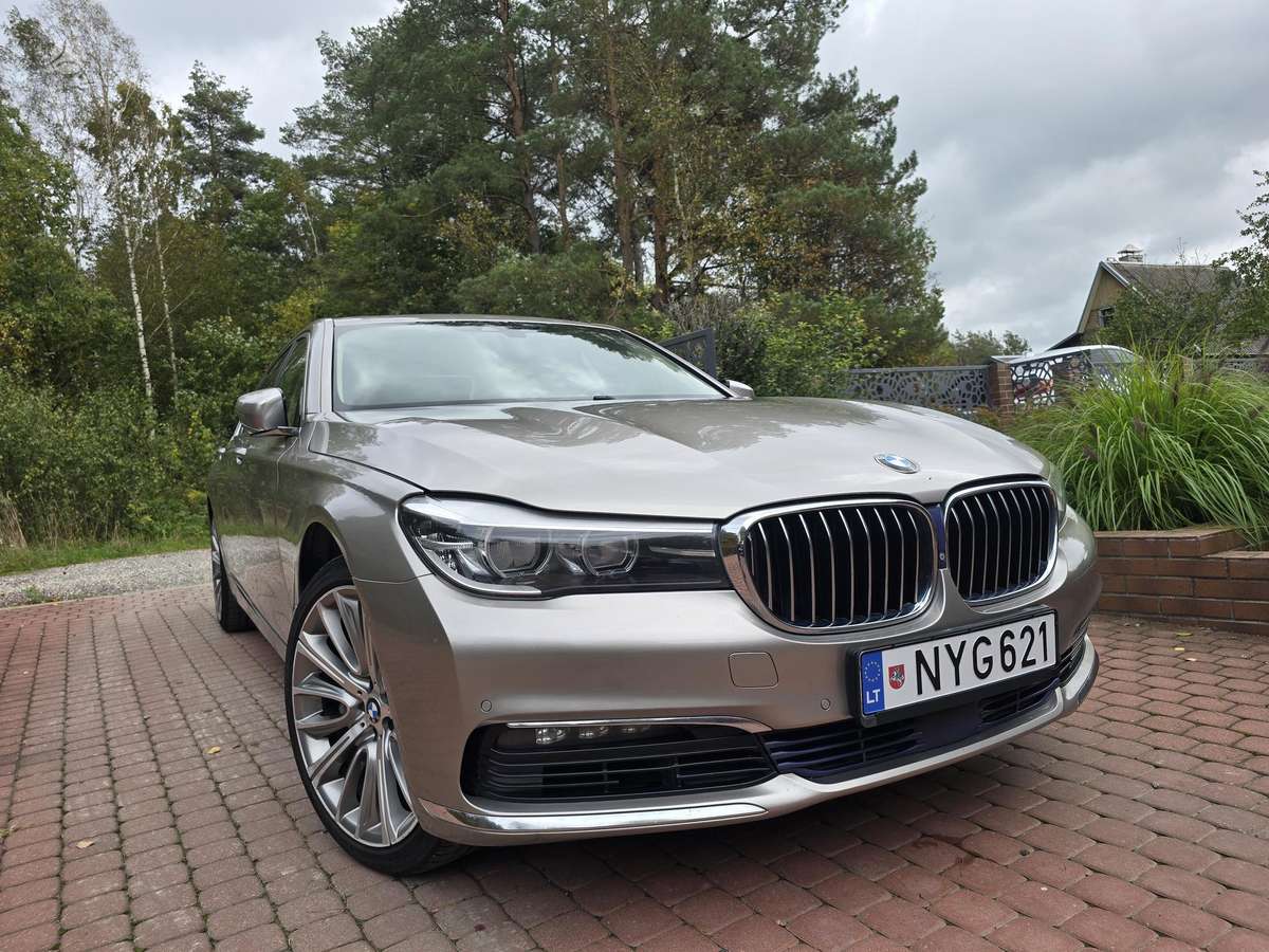 BMW 740, 3.0 l., Седан