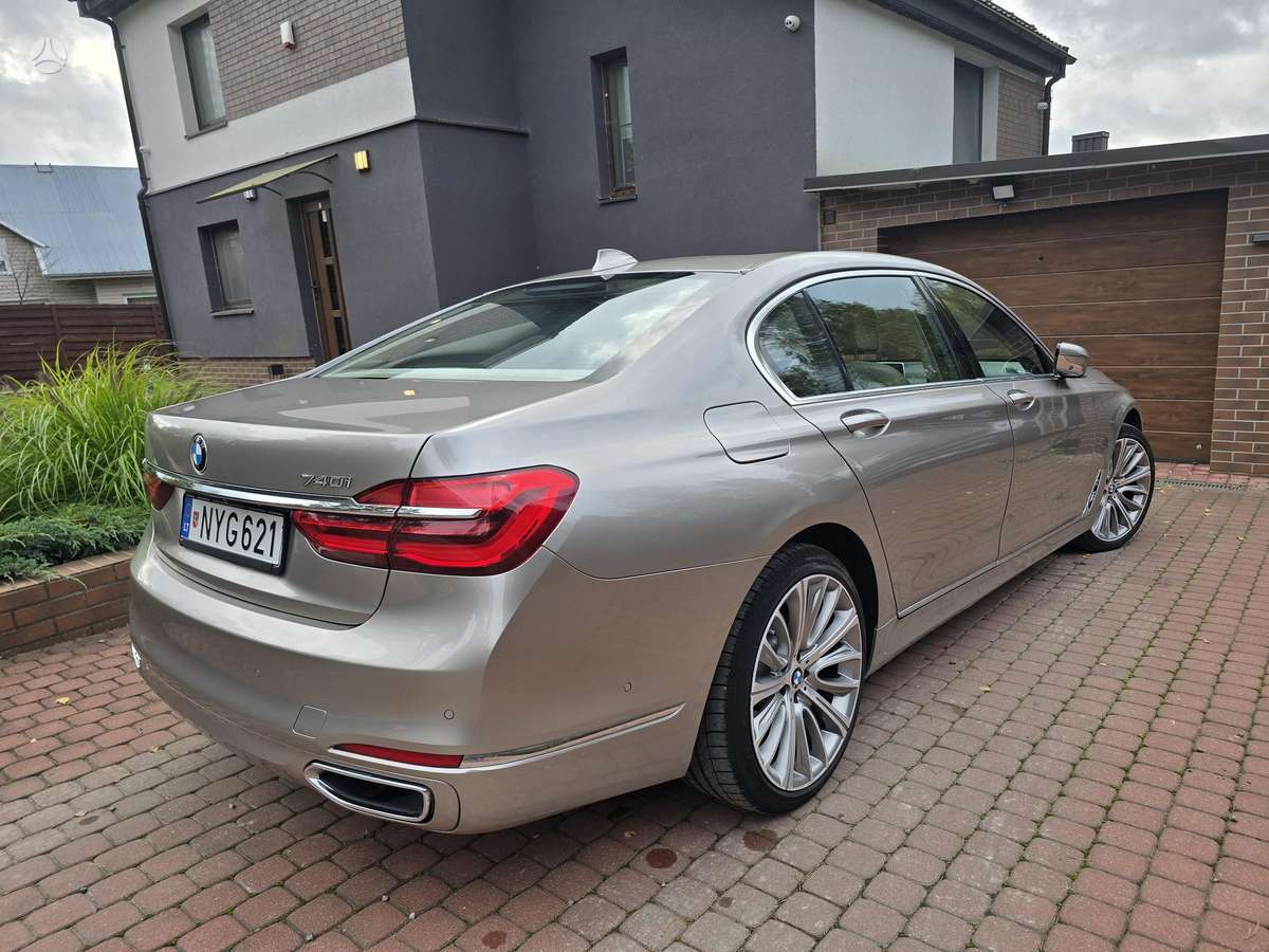 BMW 740, 3.0 l., Седан