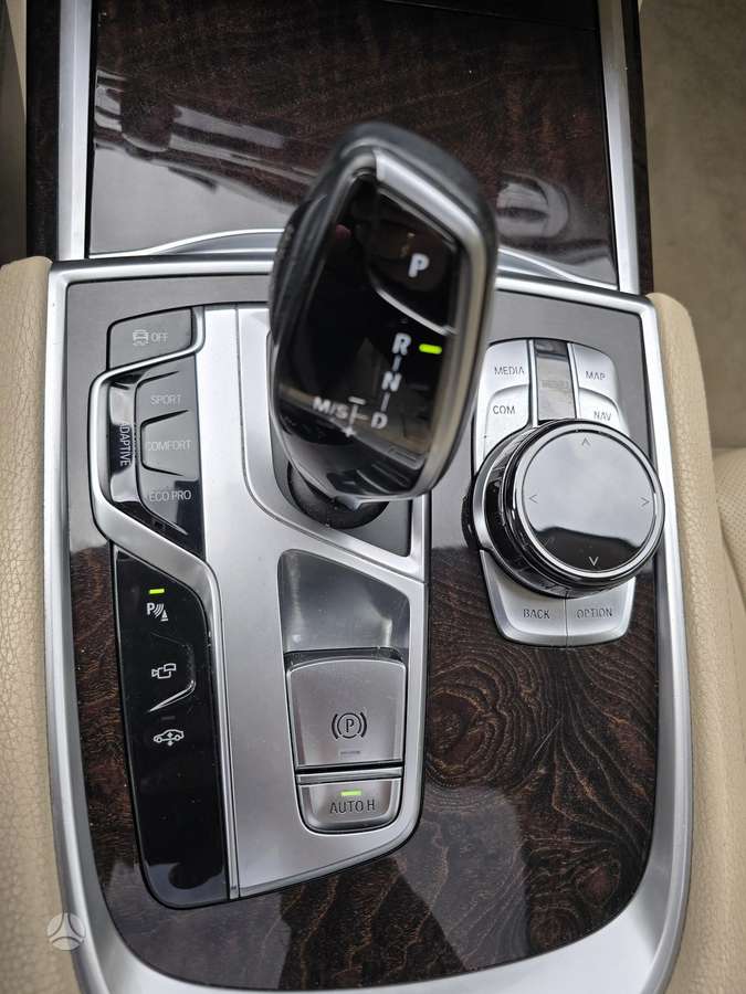 BMW 740, 3.0 l., Седан
