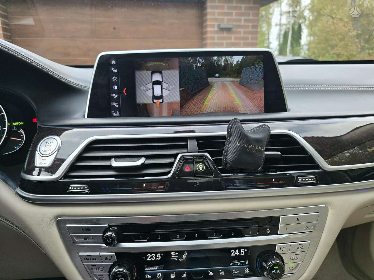 BMW 740, 3.0 l., Седан