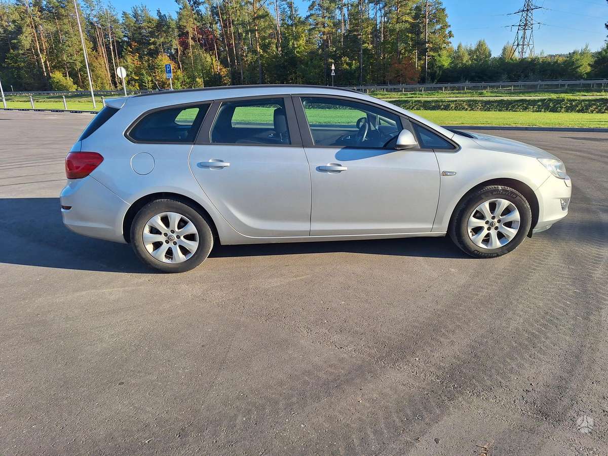 Opel Astra, 1.4 l., Универсал