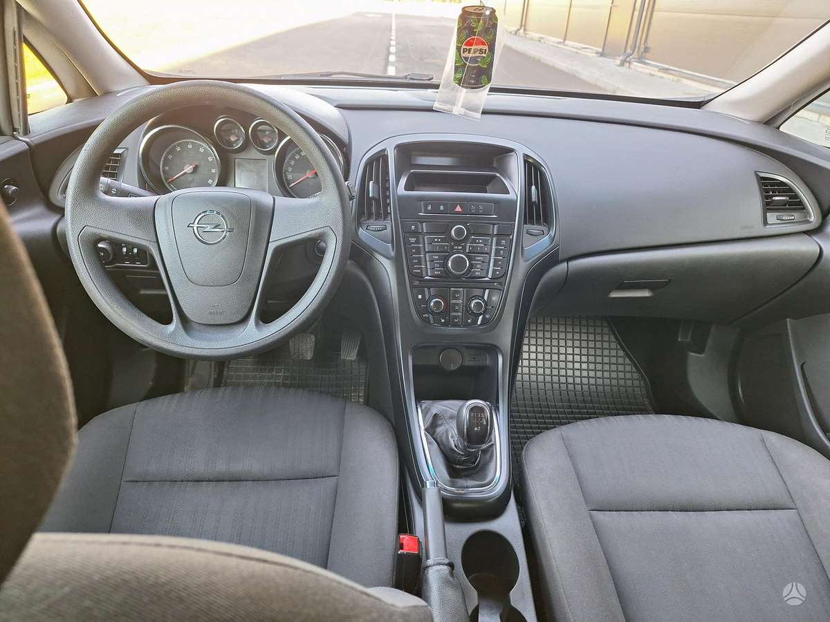 Opel Astra, 1.4 l., Универсал