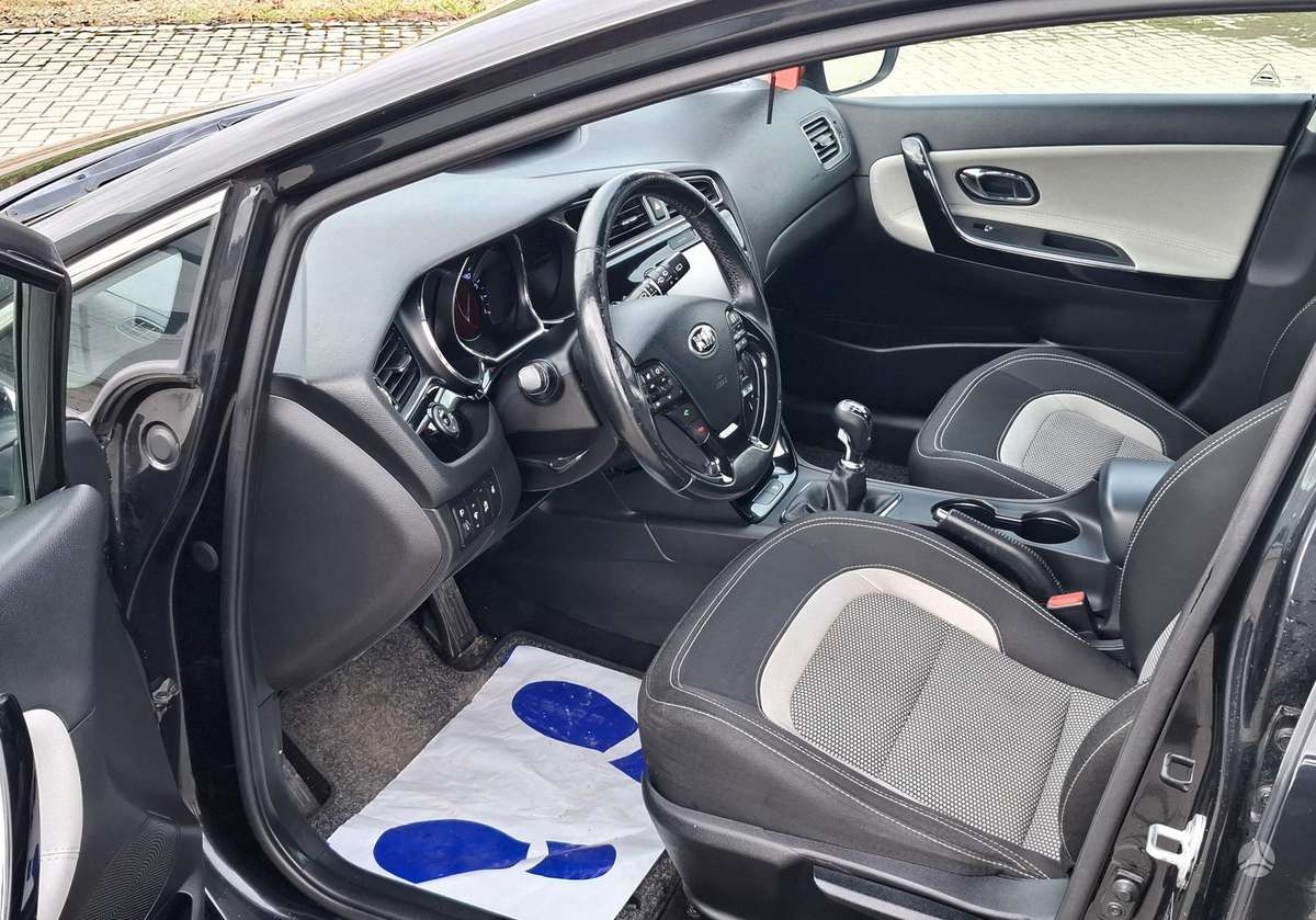 Kia Ceed, 1.6 l., universalas