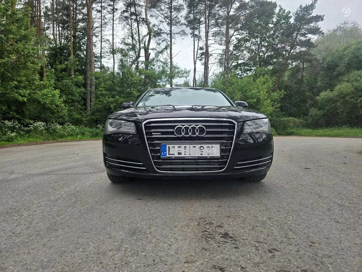 Audi A8, 3.0 l., Седан