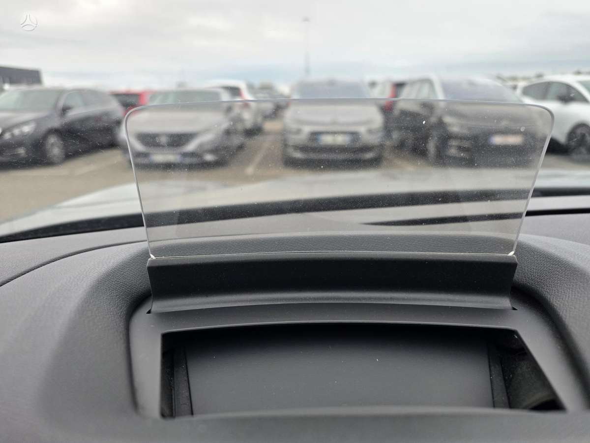 Citroen C4, 1.2 l., Хэтчбек