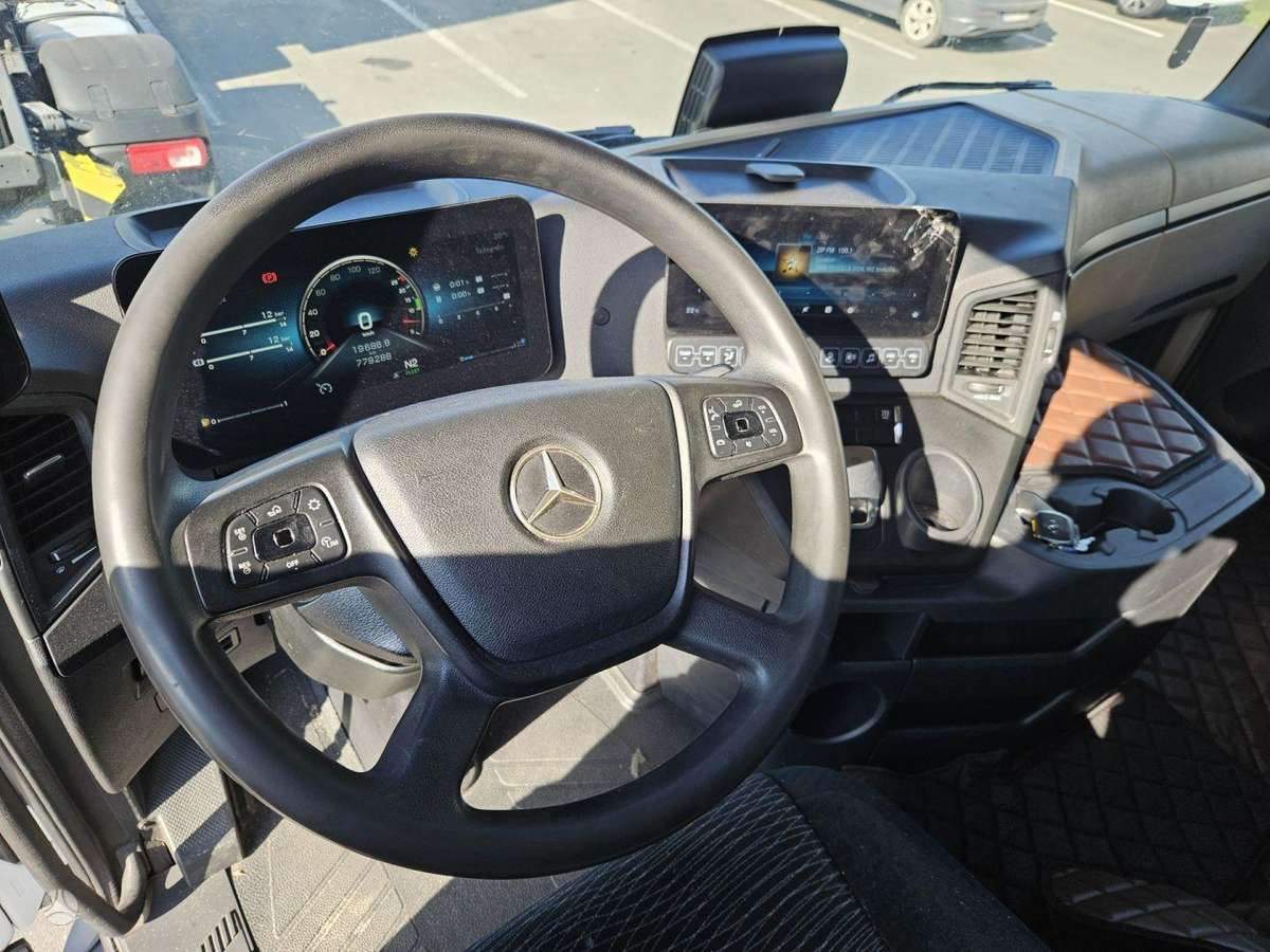 Mercedes-Benz ACTROS 1845, double sleeper