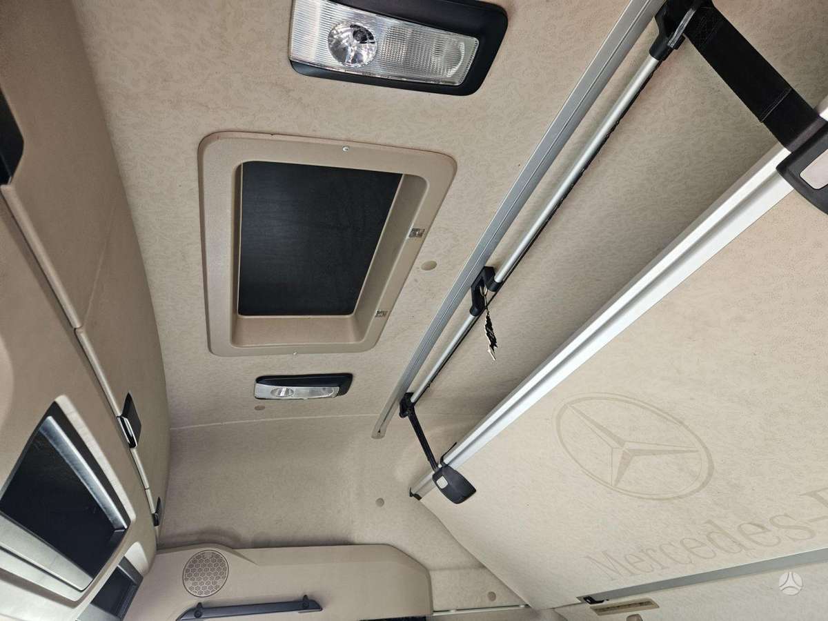 Mercedes-Benz ACTROS 1845, double sleeper