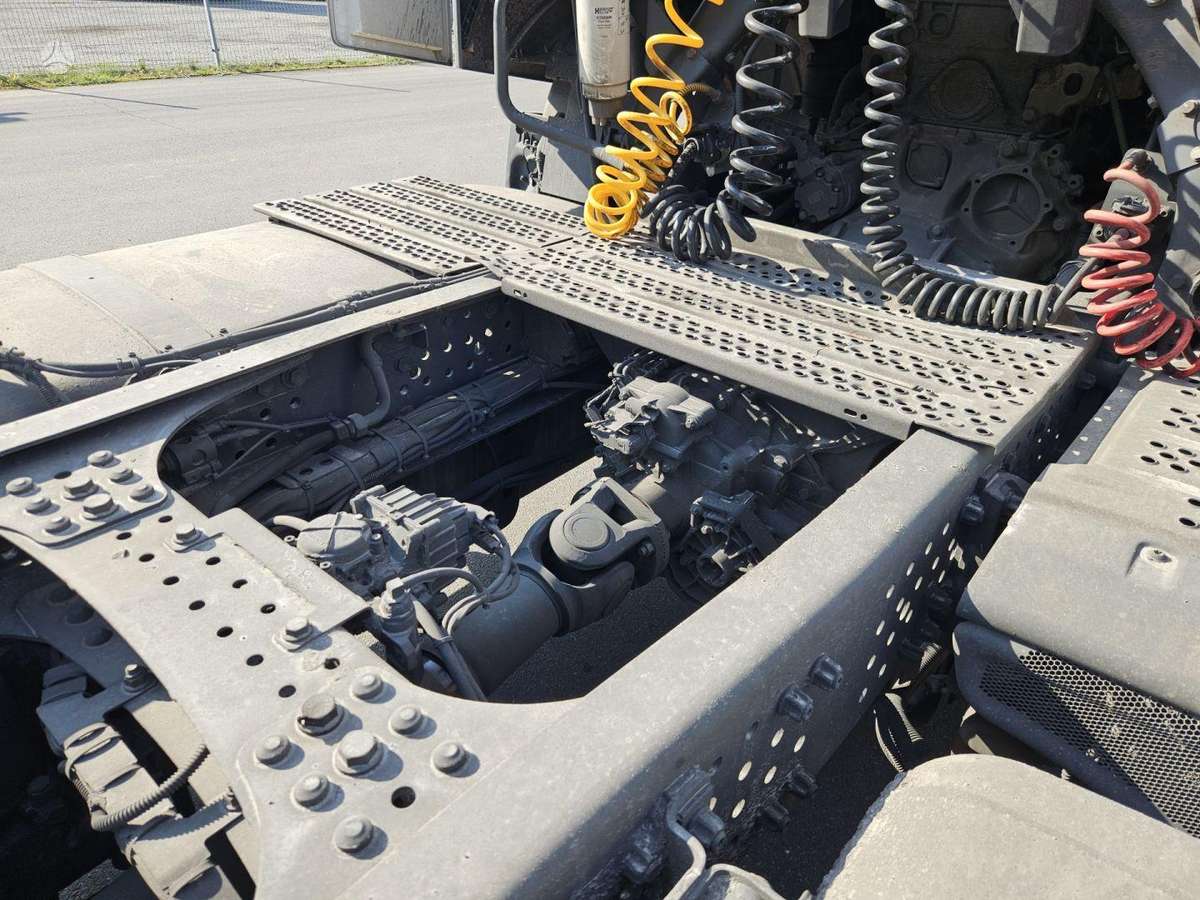 Mercedes-Benz ACTROS 1845, double sleeper