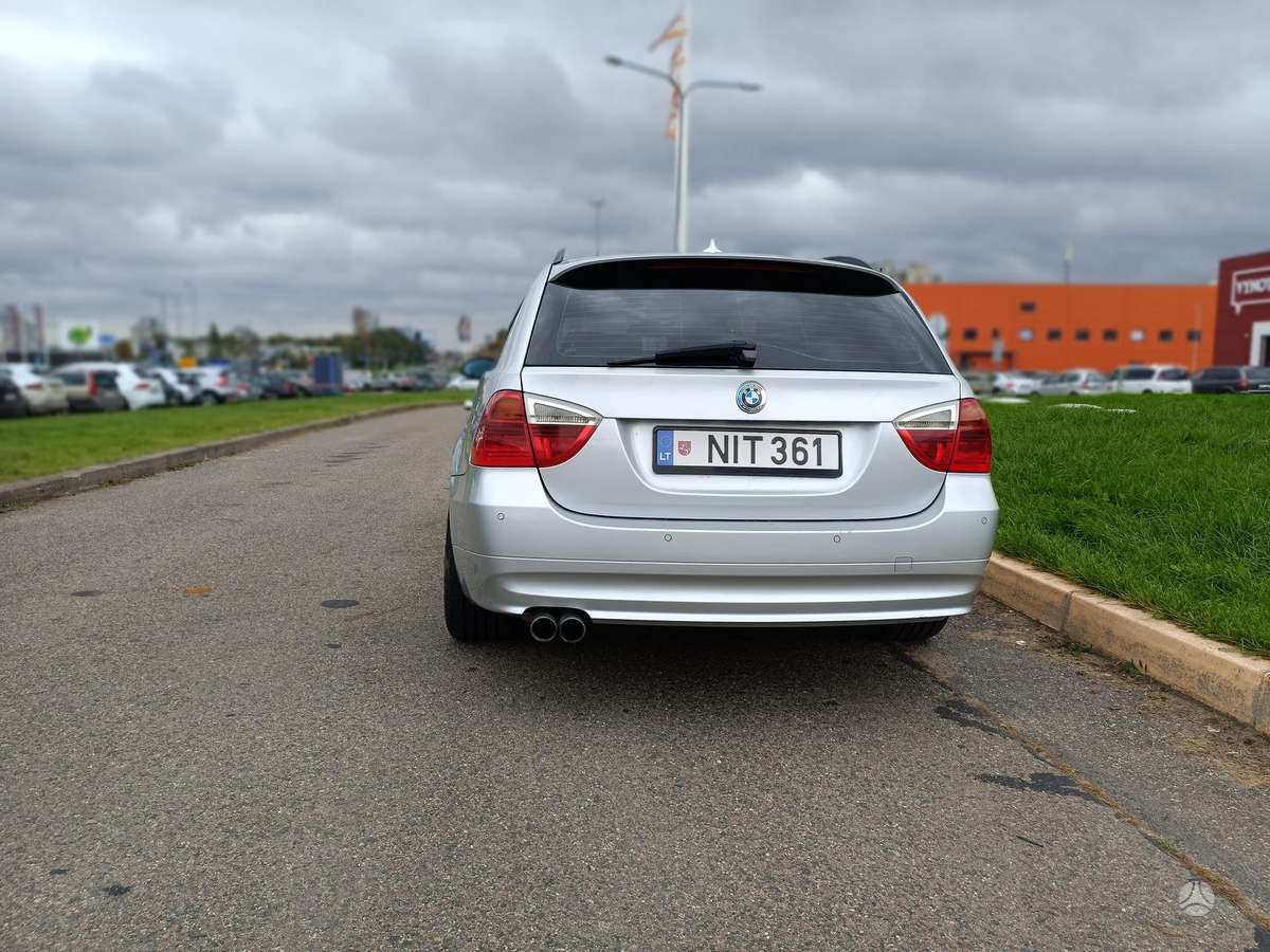BMW 330, 3.0 l., Универсал