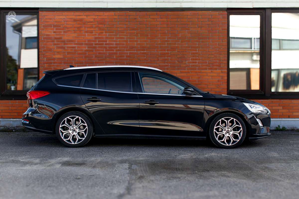 Ford Focus, 1.0 l., universalas