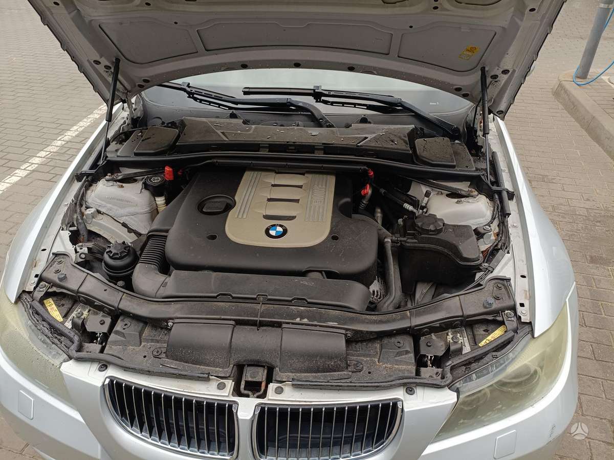 BMW 330, 3.0 l., universalas