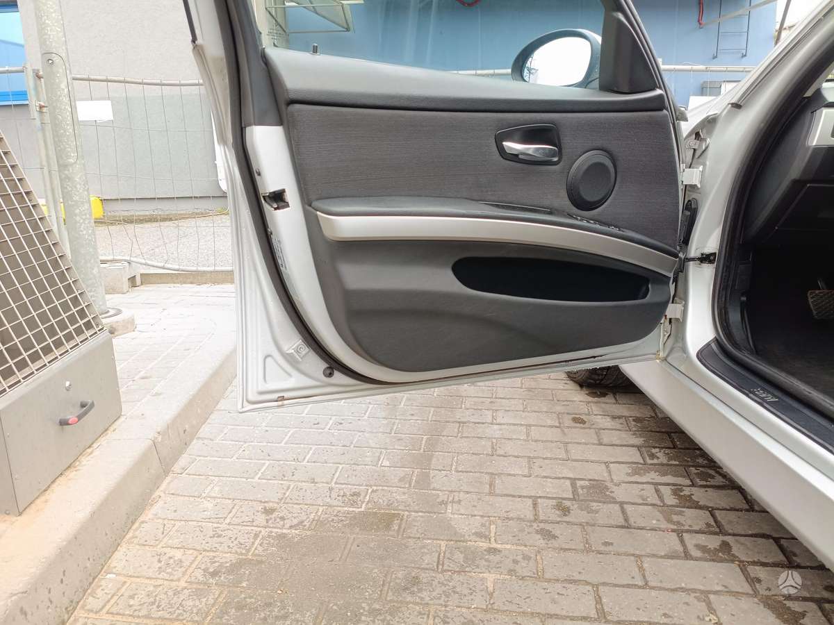BMW 330, 3.0 l., Универсал