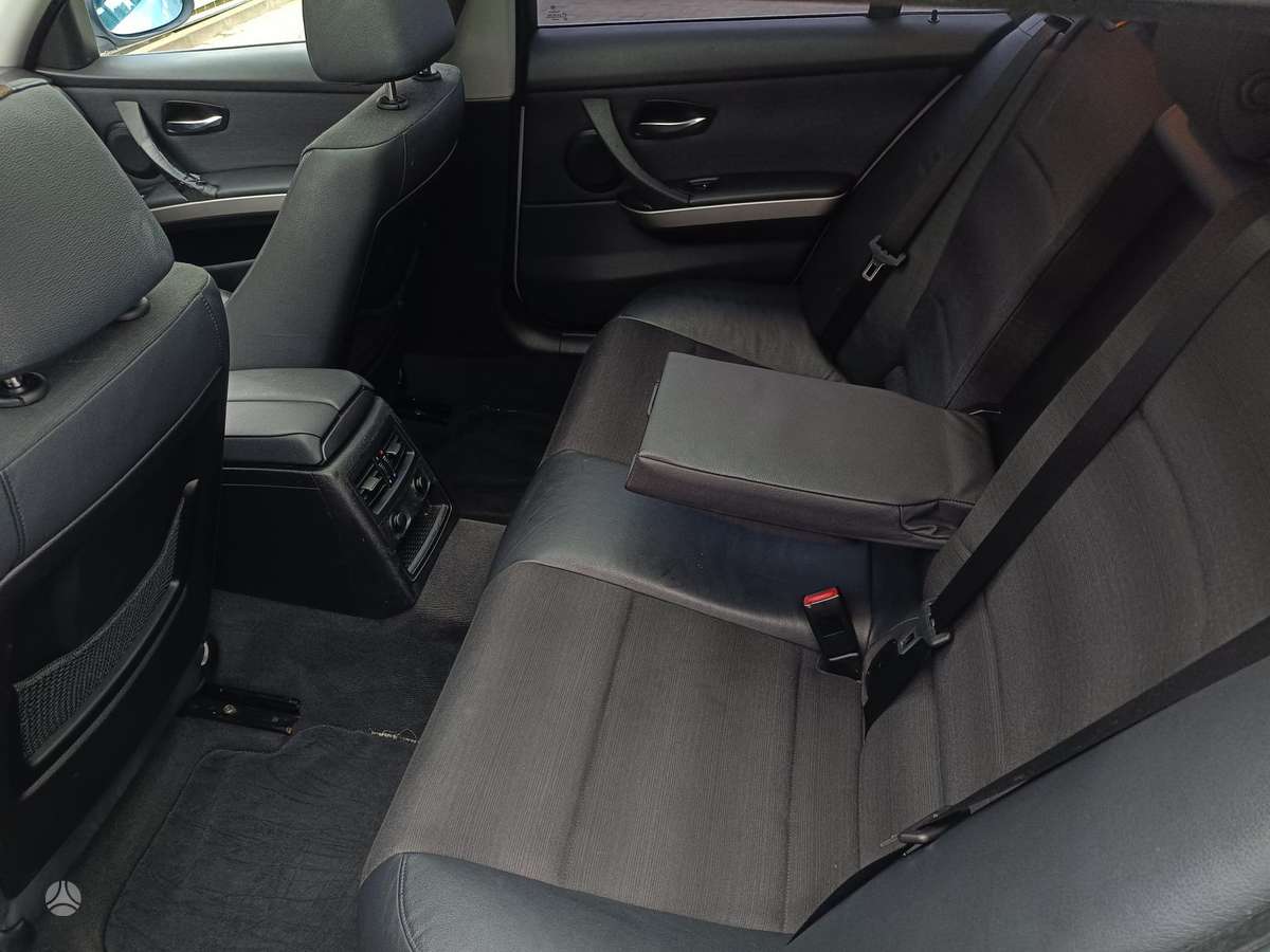 BMW 330, 3.0 l., wagon