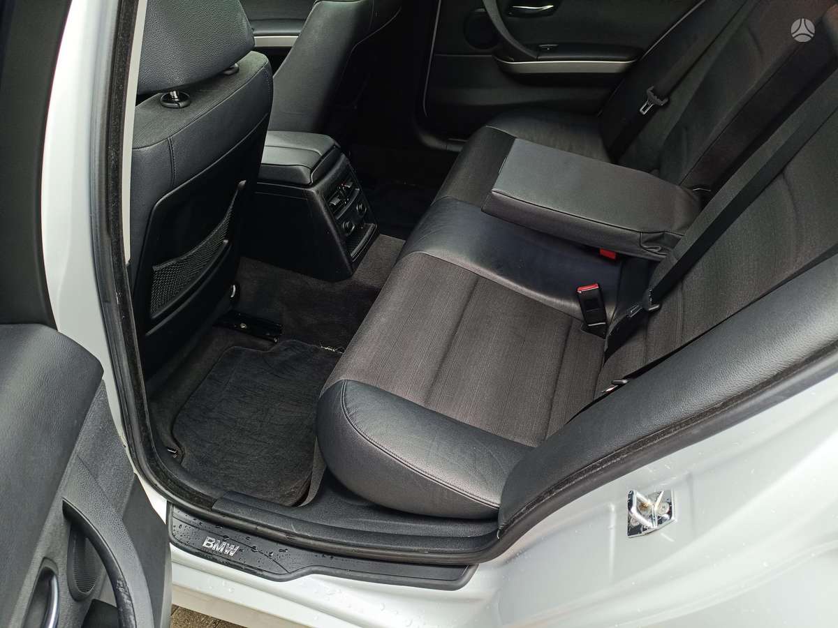 BMW 330, 3.0 l., wagon