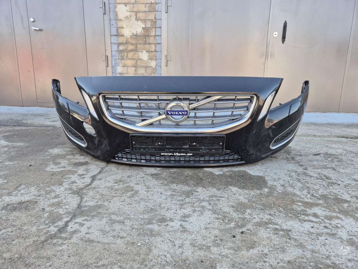 Volvo V60 бамперы (буфера), фары