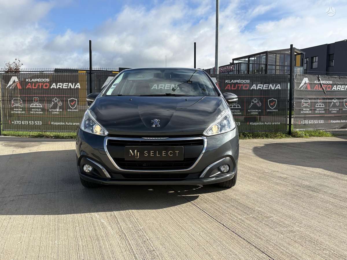Peugeot 208, 1.2 l., hatchback