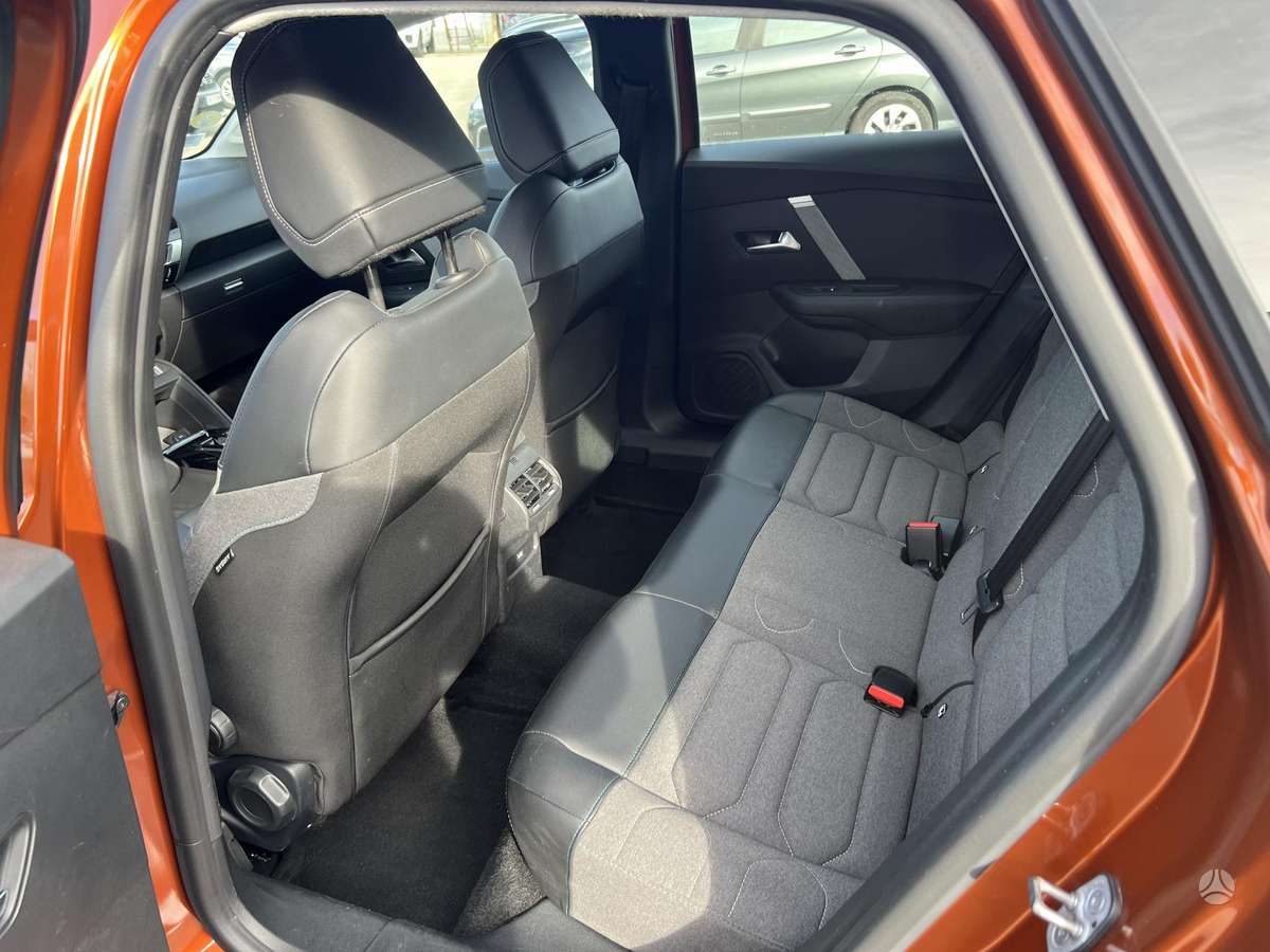 Citroen C4, 1.5 l., hatchback