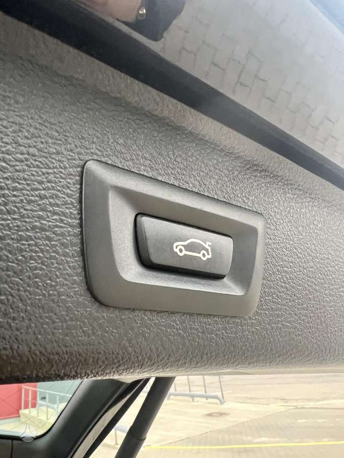 BMW X3, 2.0 l., off-road / crossover