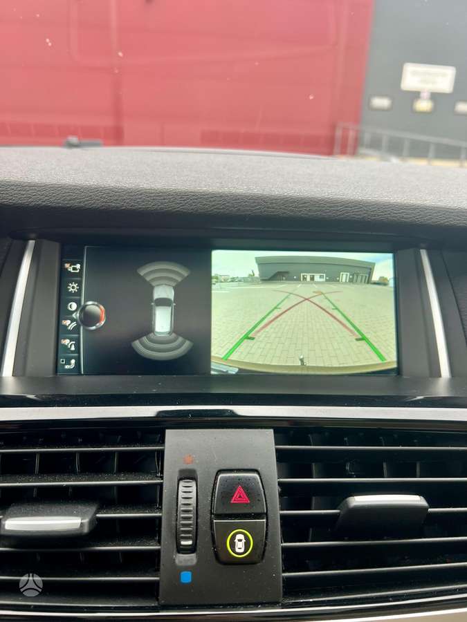 BMW X3, 2.0 l., off-road / crossover