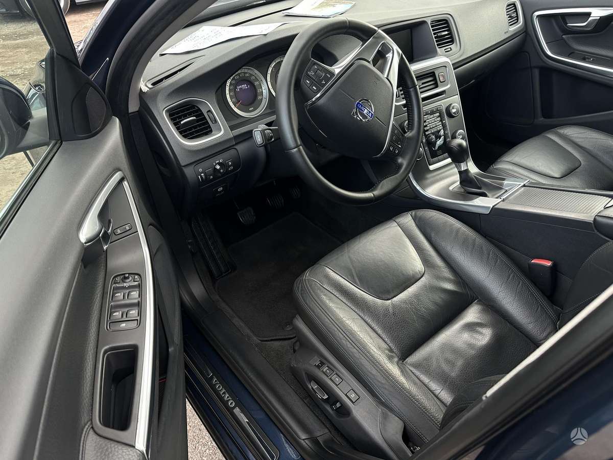 Volvo V60, 2.0 l., universalas