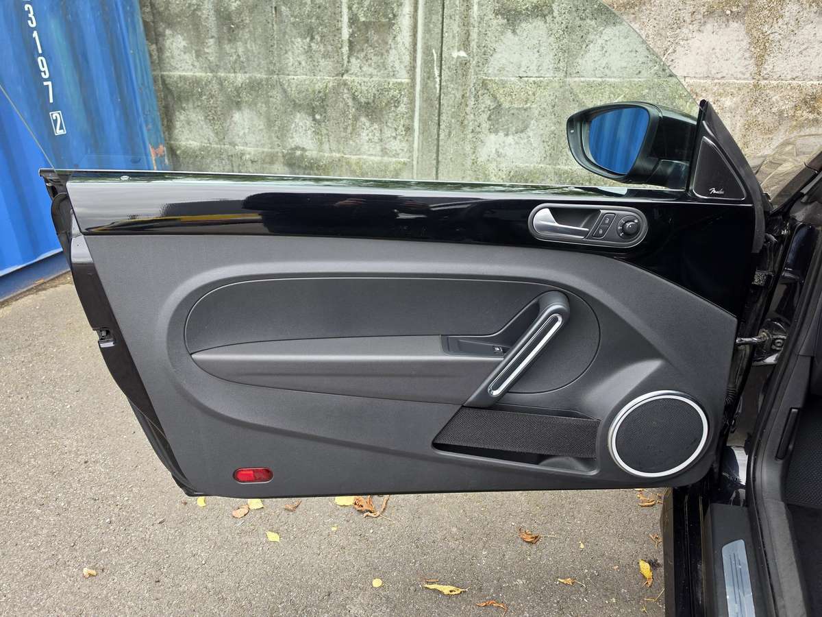 Volkswagen Beetle, 2.0 l., Хэтчбек