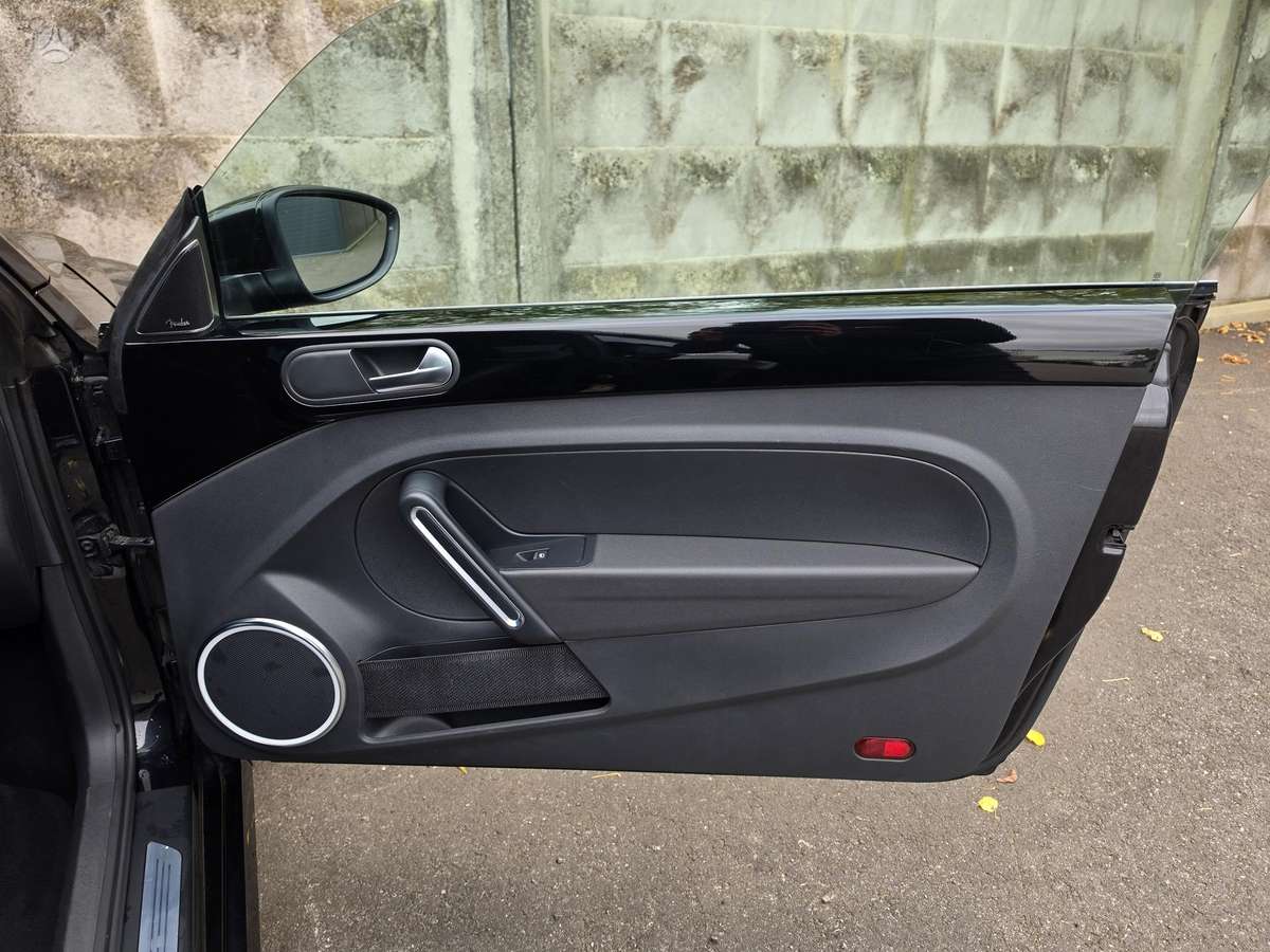 Volkswagen Beetle, 2.0 l., hatchback