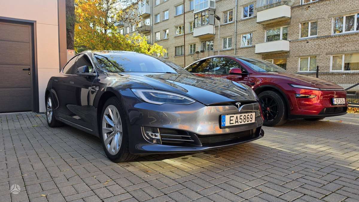 Tesla Model S, 78 kWh, hatchback