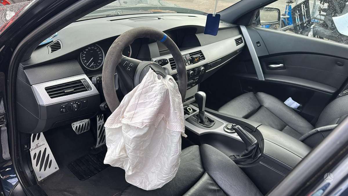 BMW 5 serija Spalvos kodas 416