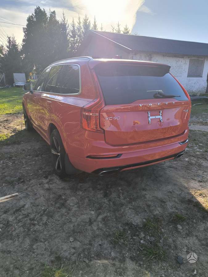 Volvo XC90 R design