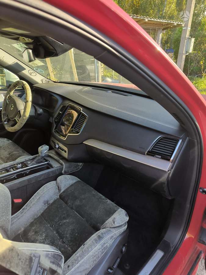 Volvo XC90 R design