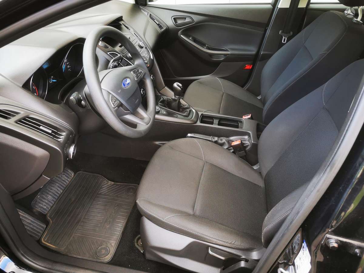 Ford Focus 2015 — фото 15