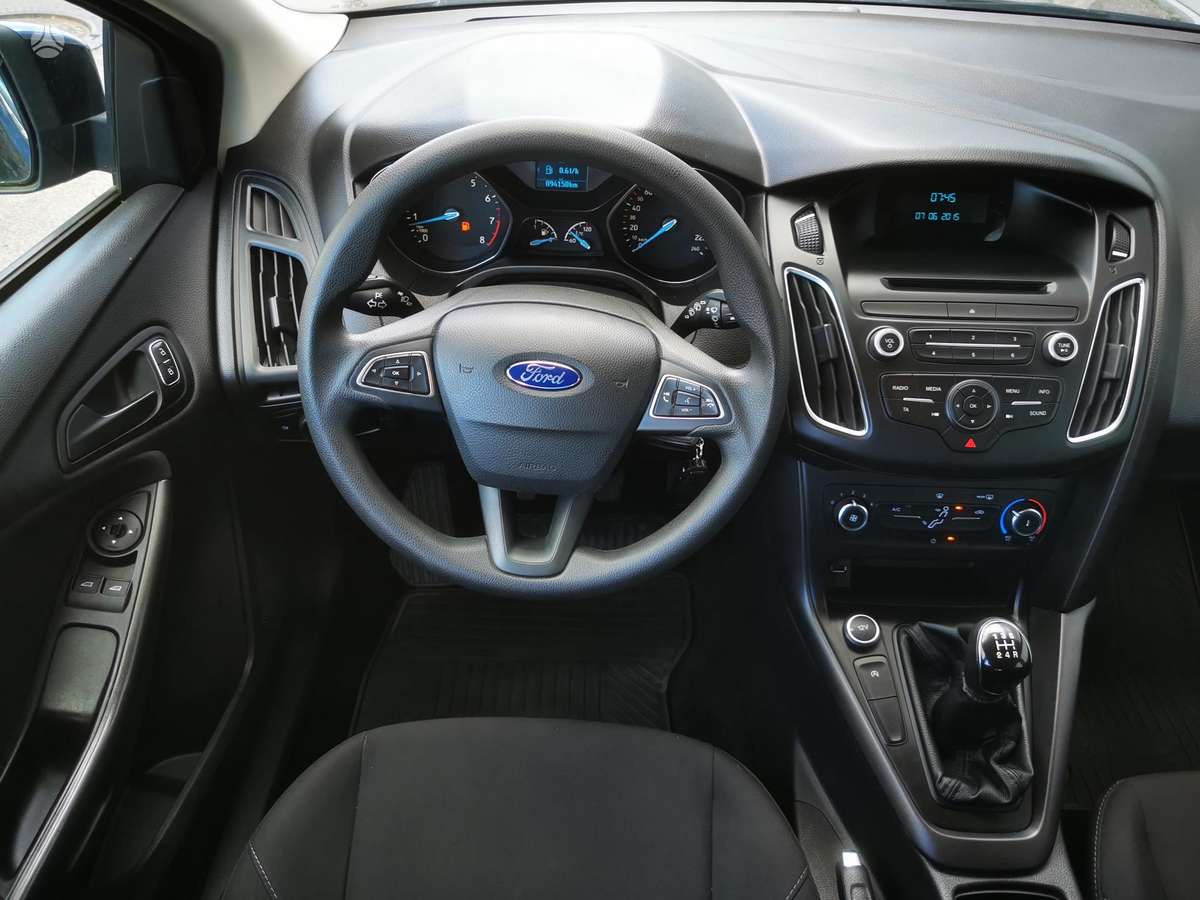 Ford Focus 2015 — фото 18