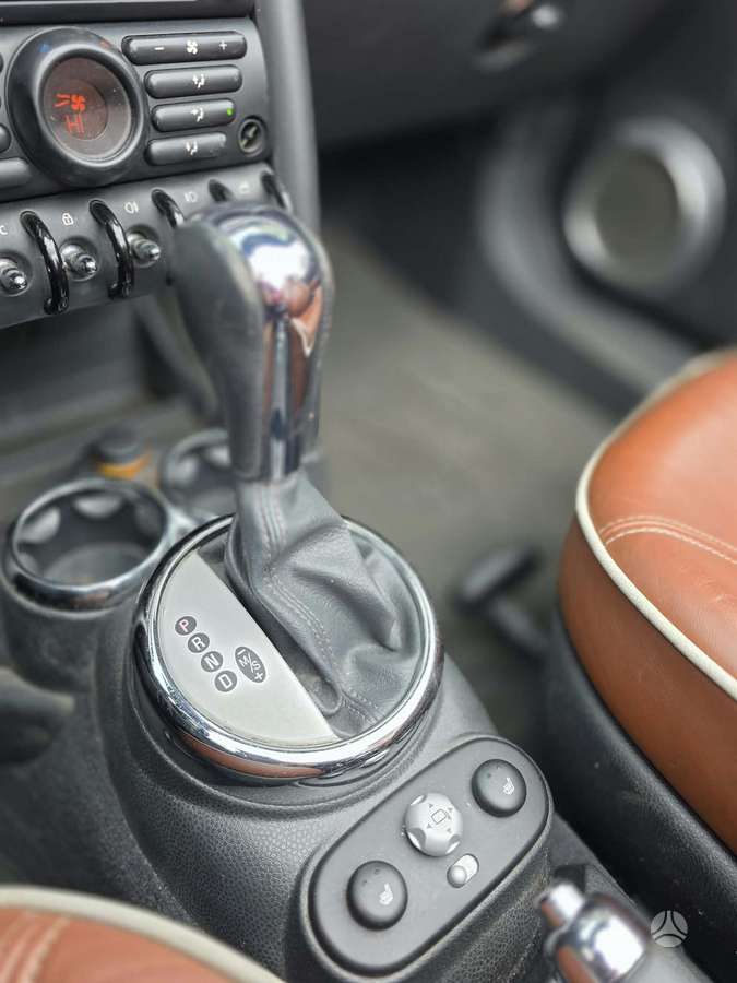 Mini Cooper, 1.6 l., convertible